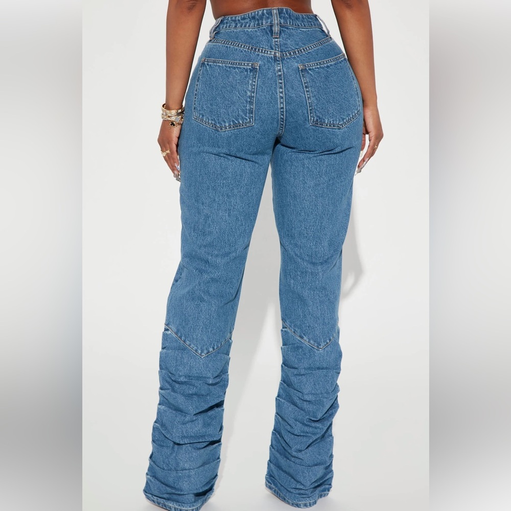 NWT! Stacked Straight Leg Jean - Medium Wash